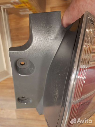 Фара задняя левая на крыло xtrail t32