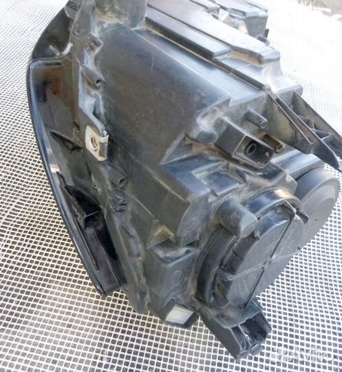 Фольксваген Гольф 7 фара передняя