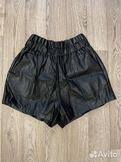 Женские шорты эко-кожа 42