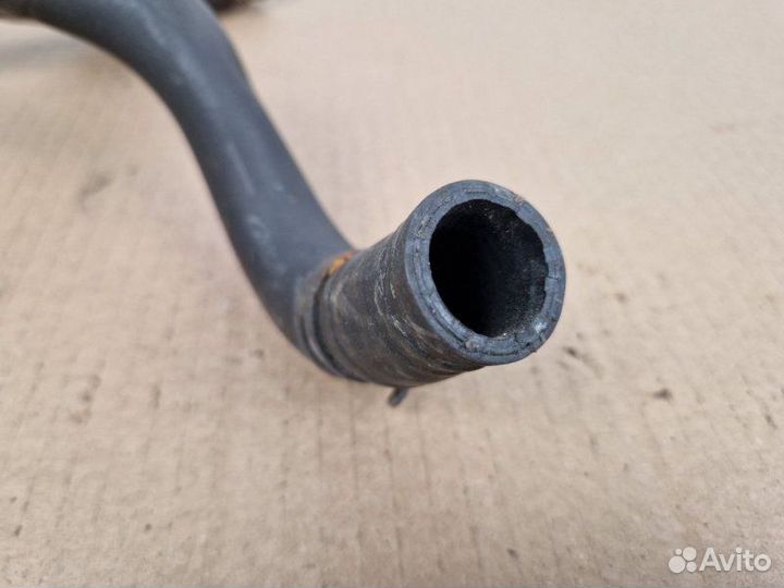 Патрубок отопителя Opel Astra J A16XER 2010