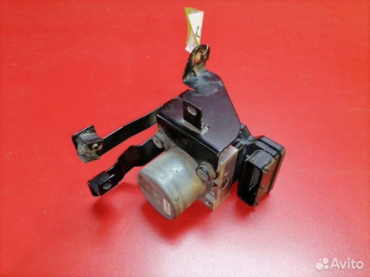 Блок abs Hyundai Solaris RB G4FA 2015