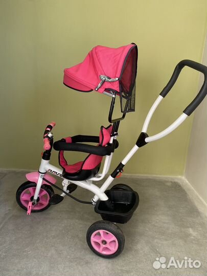 Детский трехколесный велосипед с ручкой