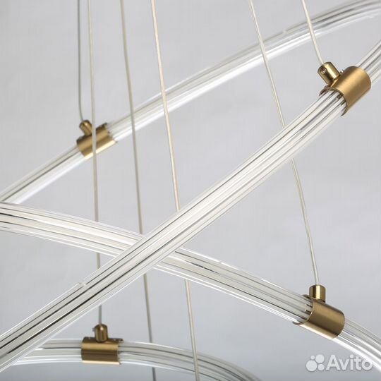 Люстра в спальню хай-тек