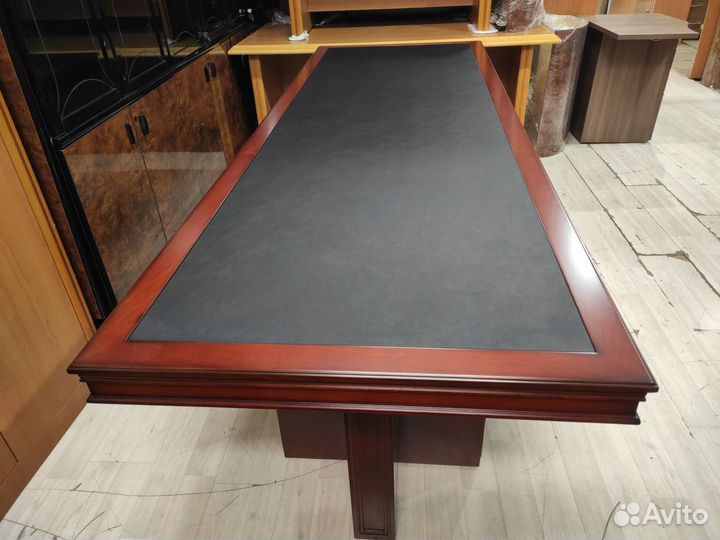 Стол переговоров Беринг (шпон/кожа) 02296