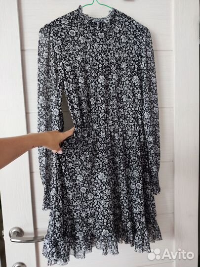 Лёгкое платье с орнаментом XS