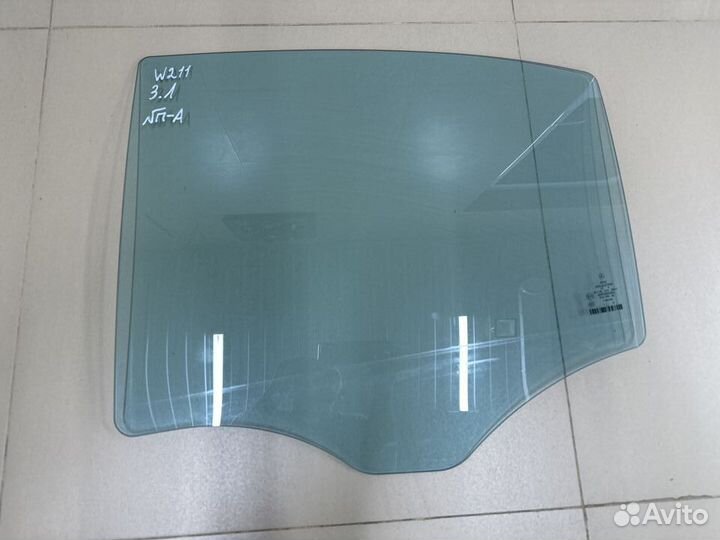 Стекло двери синее Mercedes W211