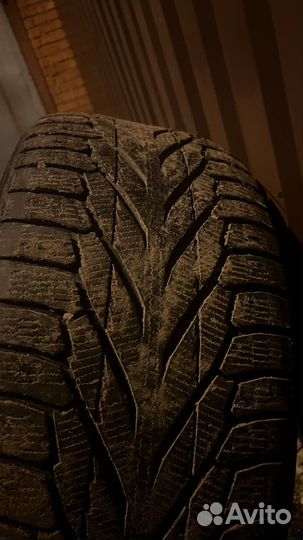 Nokian Tyres Hakkapeliitta R2 SUV 265/50 R20