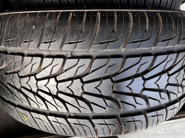 Nexen Roadian HP SUV 285/35 R22