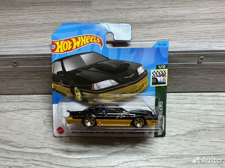 Hot wheels ford thunderbird