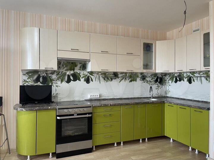 3-к. квартира, 66 м², 17/17 эт.