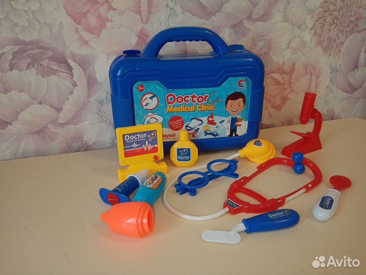 Набор доктора в чемоданчике