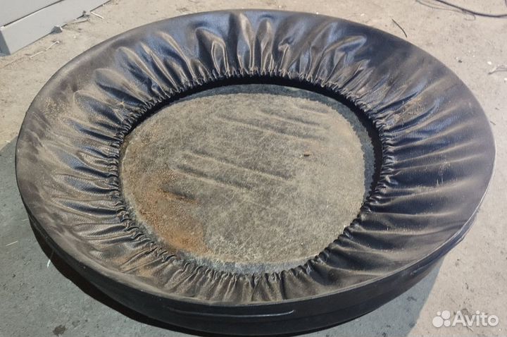 Колпак (кожух) запасного колеса