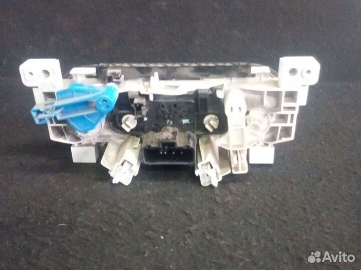 Блок управления печкой Renault Sandero 1 конд