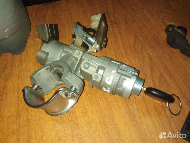 Замок зажигания Хендай Солярис 1.6 МКПП 2011г