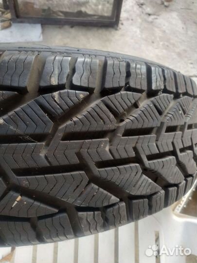 Kormoran Snow 215/60 R17 H