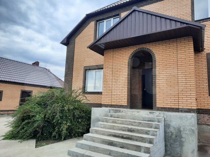 Коттедж 201,9 м² на участке 10,55 га