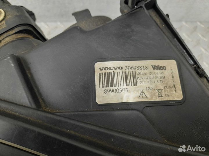 Фара правая Volvo XC90