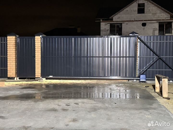 Откатные ворота и забор