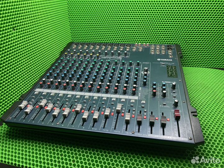 Микшерный пульт Yamaha MG166CX-USB