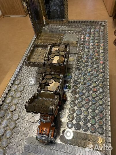 Фредлайнер который перевозит грузы