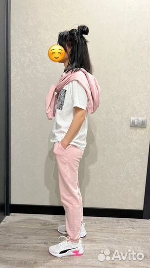 Костюм женский