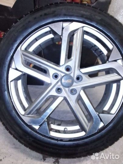 Bridgestone V-Steel Mix M716 235/55 R19