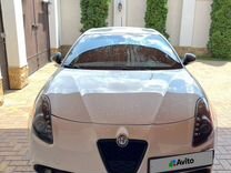 Alfa Romeo Giulietta 1.7 AMT, 2017, 59 000 км, с пробегом, цена 2 350 000 руб.