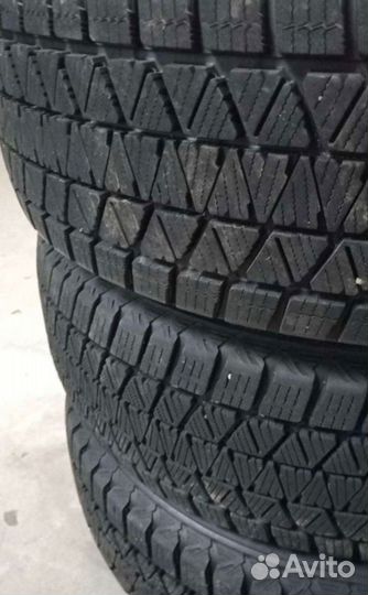Bridgestone Blizzak DM-V3 215/65 R16 102S