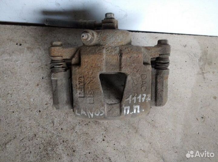 Суппорт передний правый Chevrolet Lanos 2004-2010