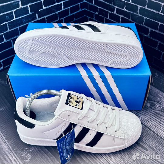 Кроссовки Adidas Superstar