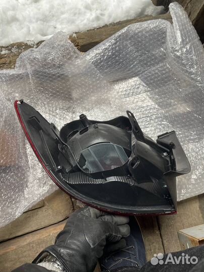 Фара volkswagen polo задняя