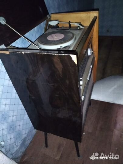 Радиола VEF Рапсодия