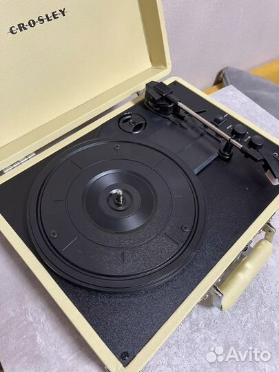 Проигрыватель виниловых пластинок