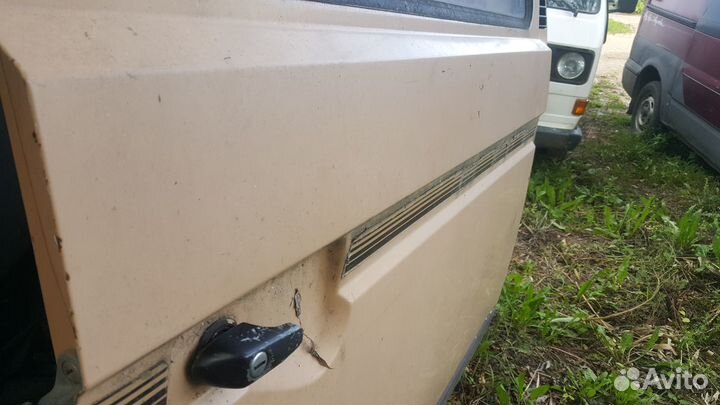 Левая сдвижная дверь Volkswagen transporter t2 t3