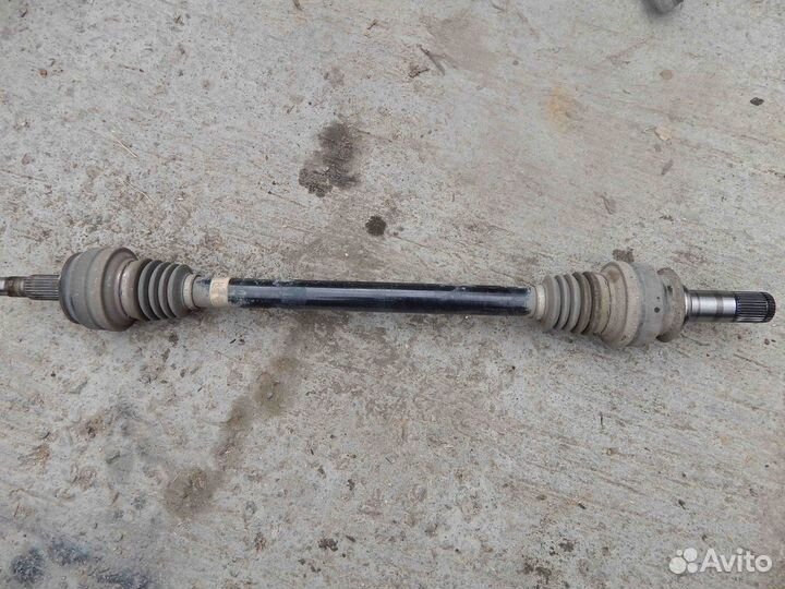 Полуось задняя (приводной вал, шрус) Alfa Romeo Gi