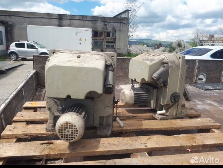 Привод червячный, редуктор Ц3У-200 Б/у