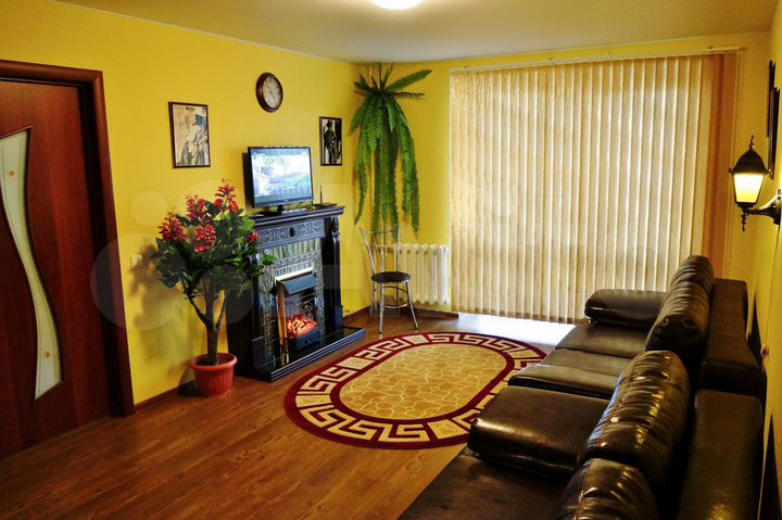 2-к. квартира, 80 м², 2/10 эт.