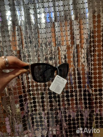 Солнечные очки женские