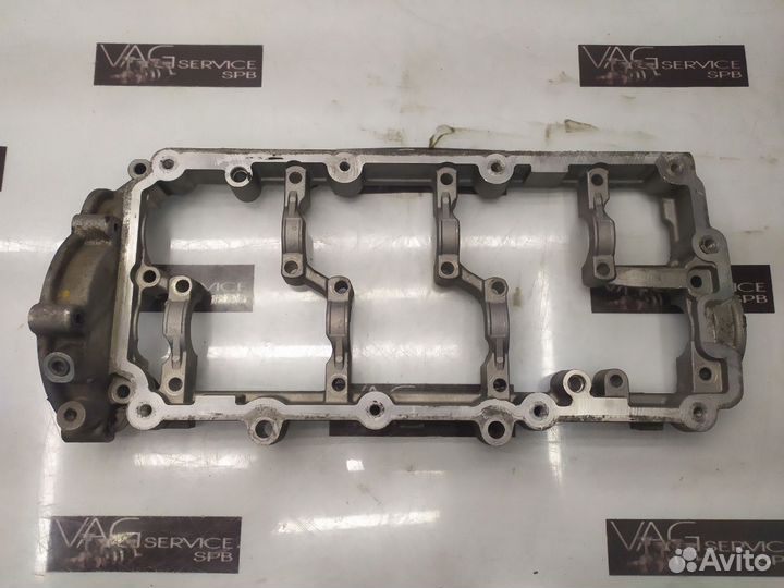 Крепление валов (рамка головки) левая BKS