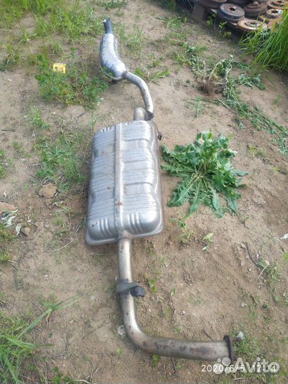 Глушитель Kia Sorento средняя часть 2009