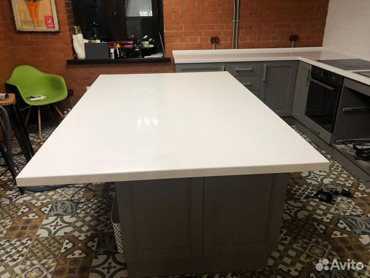 Столешница из искусственного камня из кварца