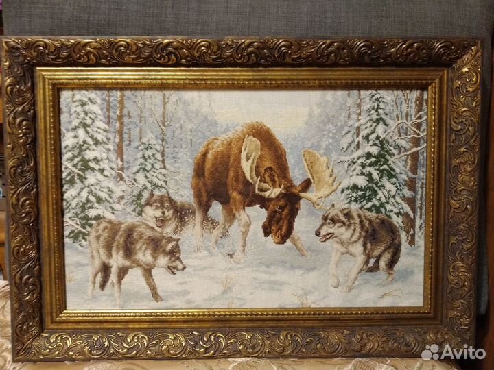 Картина вышитая