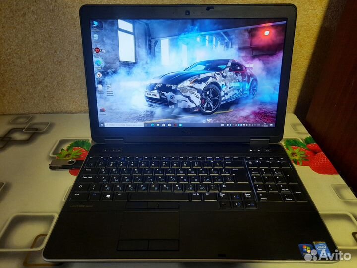 Игровой ноутбук Dell на core i7, 16 гб памяти