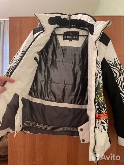 Куртка горнолыжная