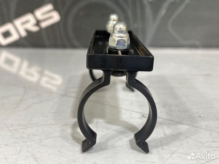 Крепление сигнального огня Audi A6 Allroad C5 BES