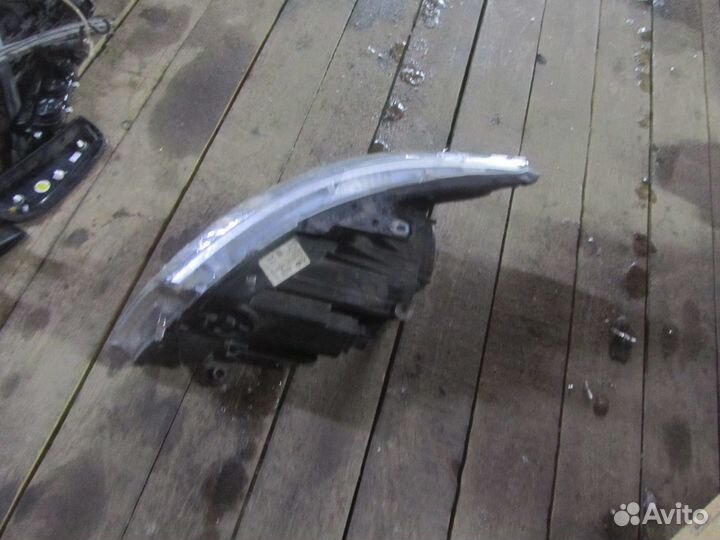 Фара правая Mercedes-Benz V-klasse 2 w447 (2014-нв