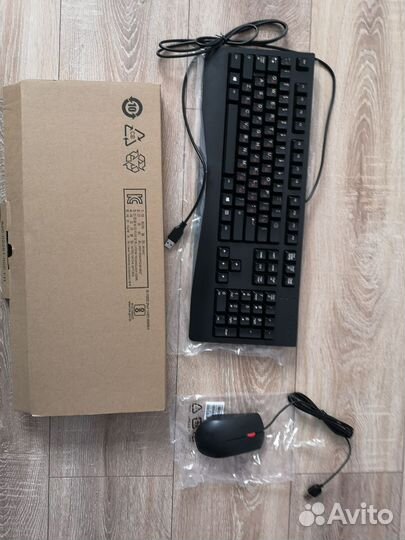 Комплект клавиатура и мышь Lenovo новый