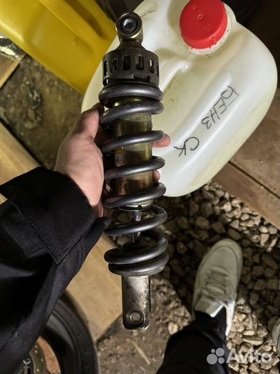 Амортизатор задний suzuki