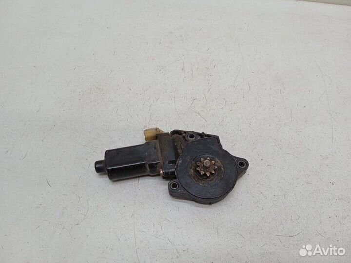 Моторчик стеклоподъемника передний правый Hyundai