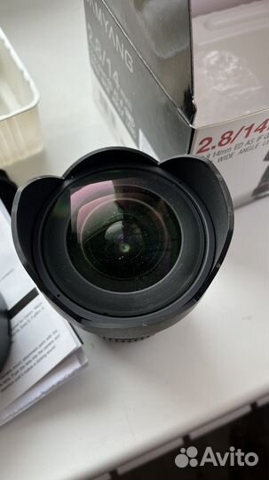 Объектив Samyang 14mm MF Canon